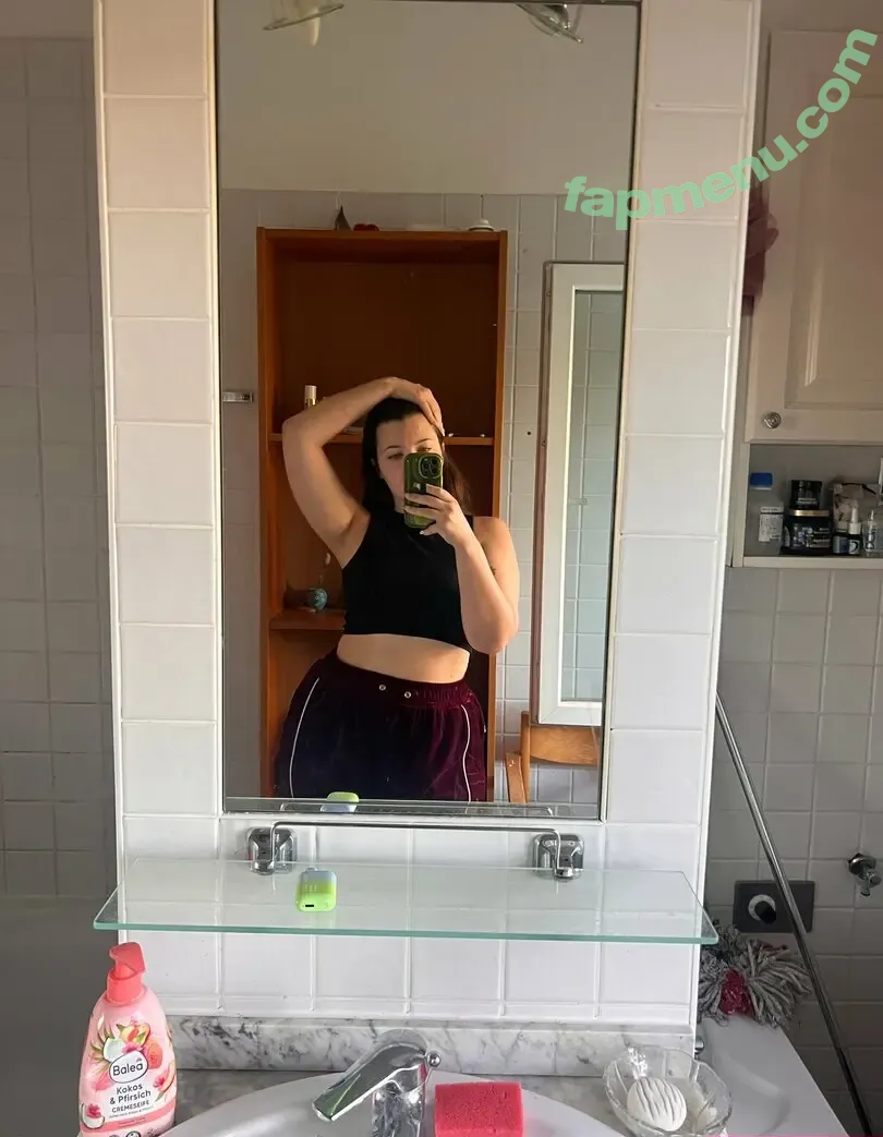 emiliamars nude photo #0398 (emiliamars)