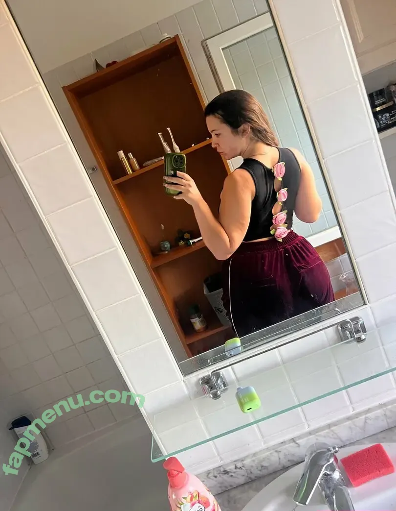 emiliamars nude photo #0400 (emiliamars)