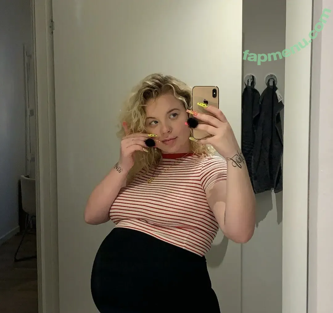 Emilie Brooklyn nude photo #0021 (emiliebrooklyn_)