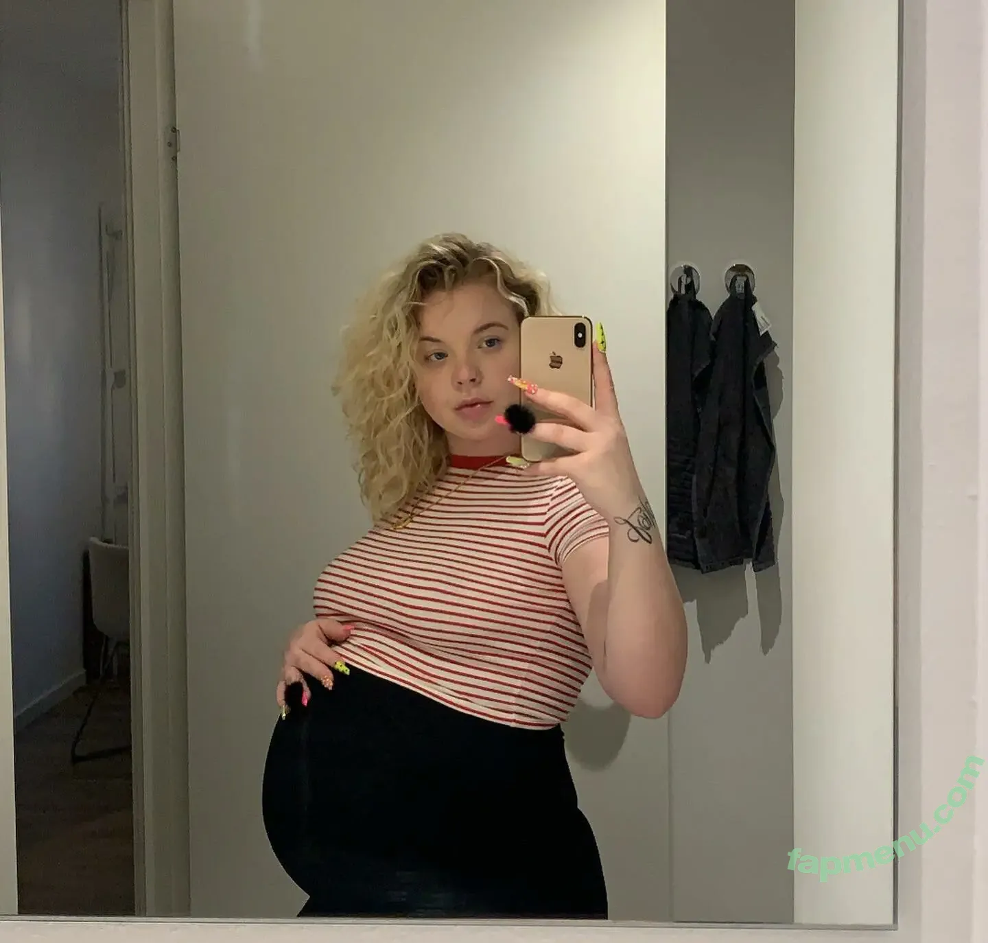 Emilie Brooklyn nude photo #0023 (emiliebrooklyn_)