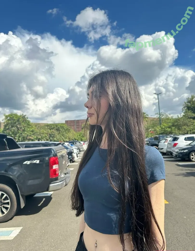 emilie.oficial nude photo #0032 (emilie.es)