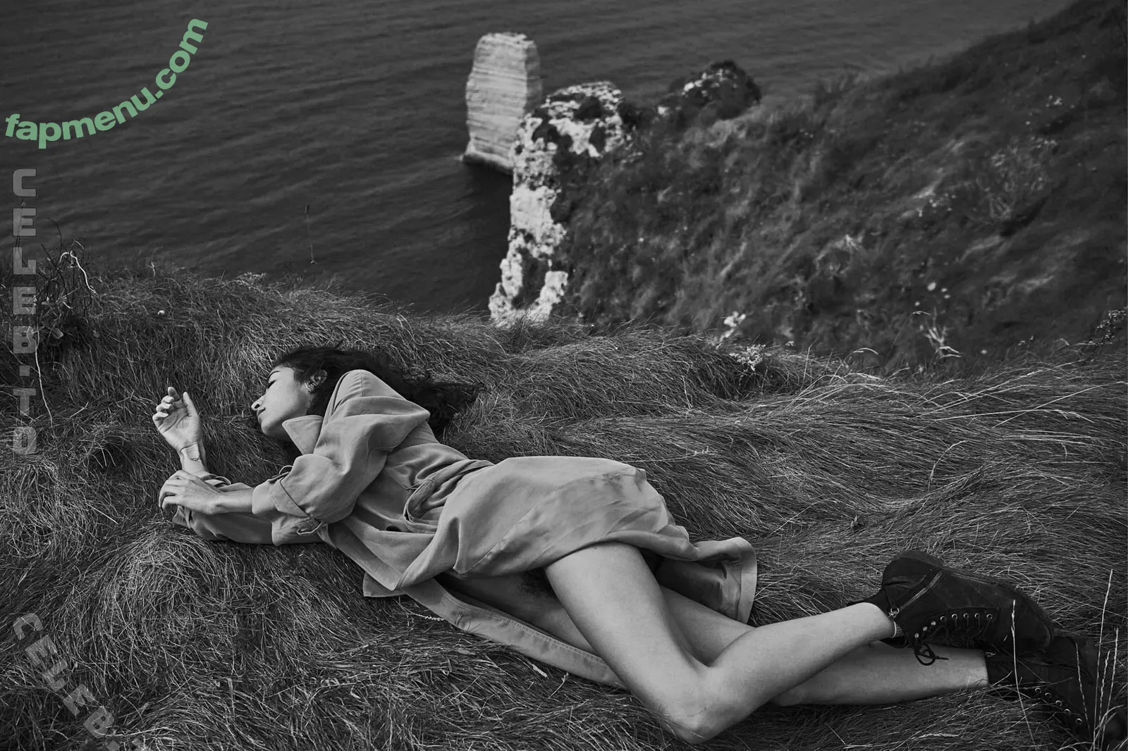 Emilie Payet nude photo #0073 (emilie_payet_artist / emiliepayet / emiliepayetmannequin)