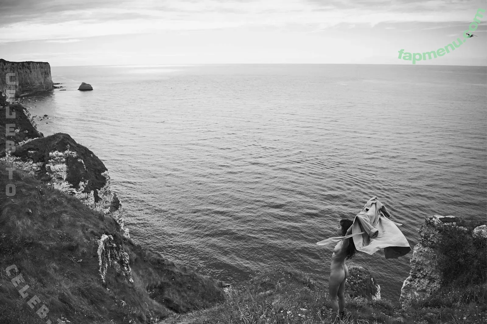 Emilie Payet nude photo #0080 (emilie_payet_artist / emiliepayet / emiliepayetmannequin)