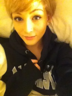 Emilie / Emiliemae_ / emmpot / emxx11 / eps nude photo #0071