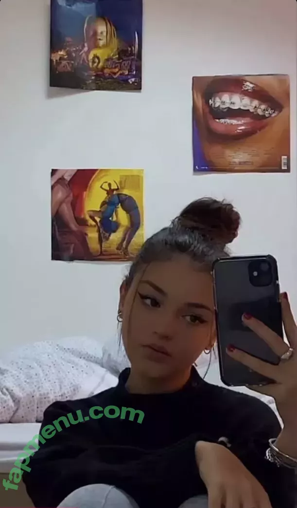 Emilie nude photo #0030 (Emiliemae_ / emmpot / emxx11 / eps)