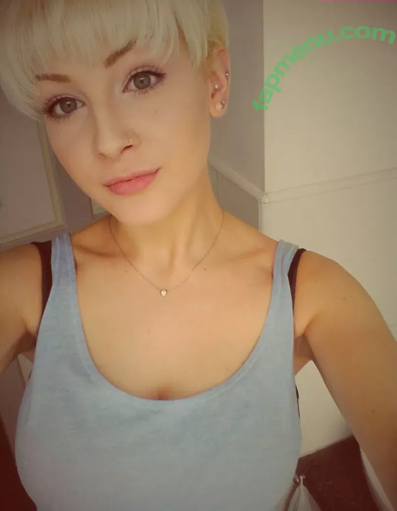 Emilie nude photo #0499 (Emiliemae_ / emmpot / emxx11 / eps)