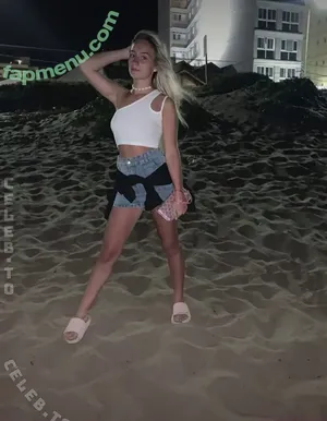 emily.2006 / emily20066505 nude photo #0147