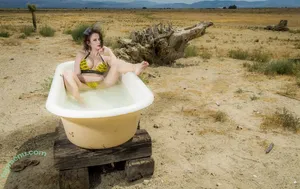 Emily Addison / EmilyAddison / emiaddisonnyc / emiaddisonx / emilyaddison44 nude photo #2168