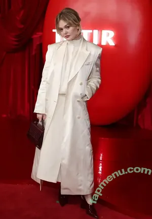 Emily Alyn Lind / emilylind nude photo #0270