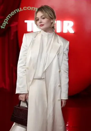 Emily Alyn Lind / emilylind nude photo #0273