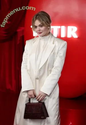 Emily Alyn Lind / emilylind nude photo #0274