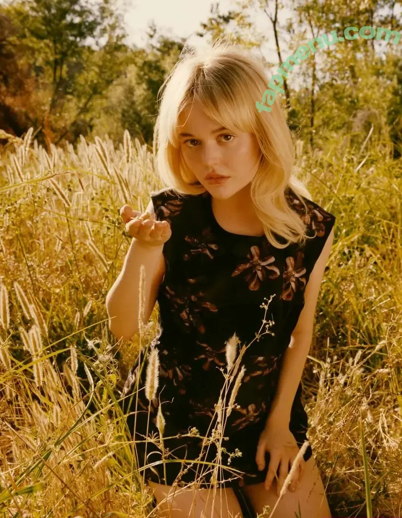 Emily Alyn Lind nude photo #0172 (emilylind)