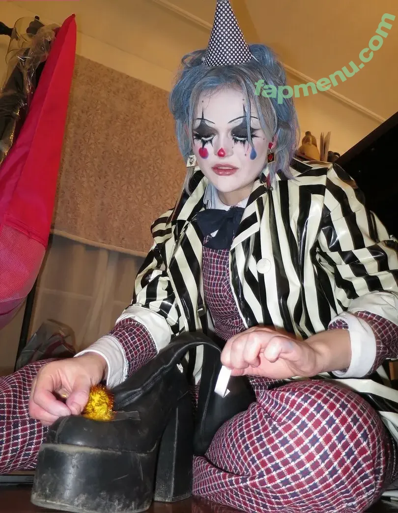 Emily Alyn Lind nude photo #0196 (emilylind)