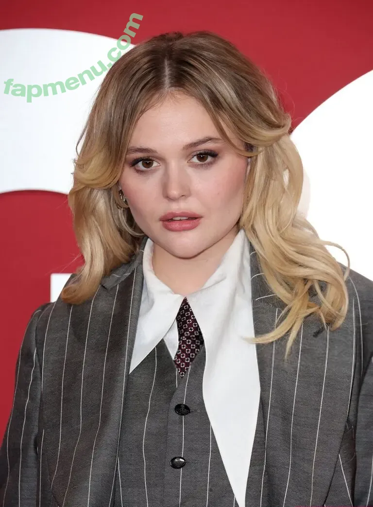 Emily Alyn Lind nude photo #0217 (emilylind)