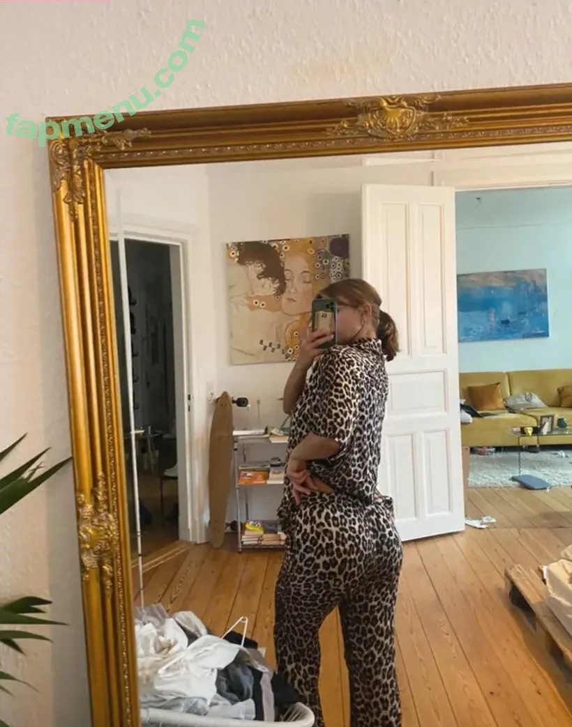 Emily Anouk Dorn nude photo #0024 (littlemissmeraki)
