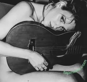 Emily Armstrong / emilyarmstrong nude photo #0068