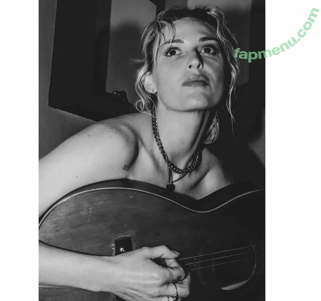 Emily Armstrong nude photo #0065 (emilyarmstrong)