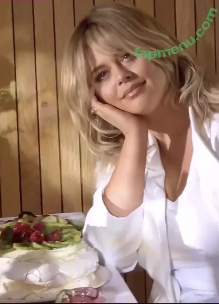 Emily Atack nude photo #0410 (emilyatack)