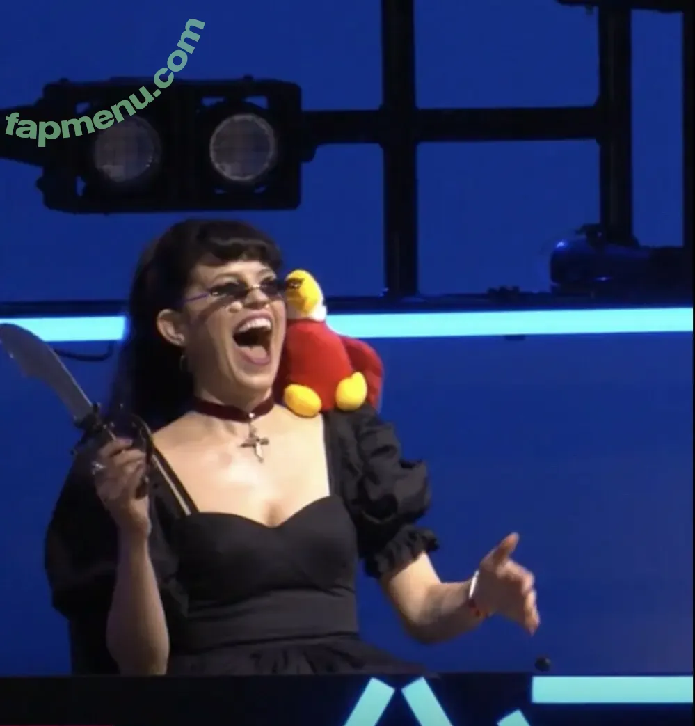 Emily Axford nude photo #0074 (eaxford)