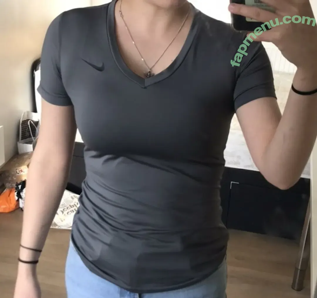 Emily Barrett nude photo #0002 (emilyabarrett)