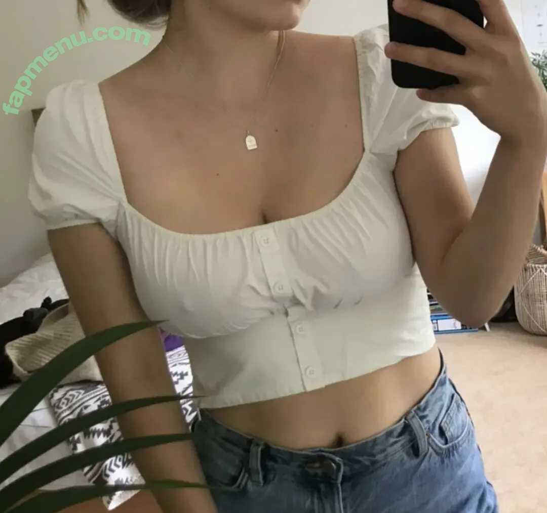 Emily Barrett nude photo #0022 (emilyabarrett)