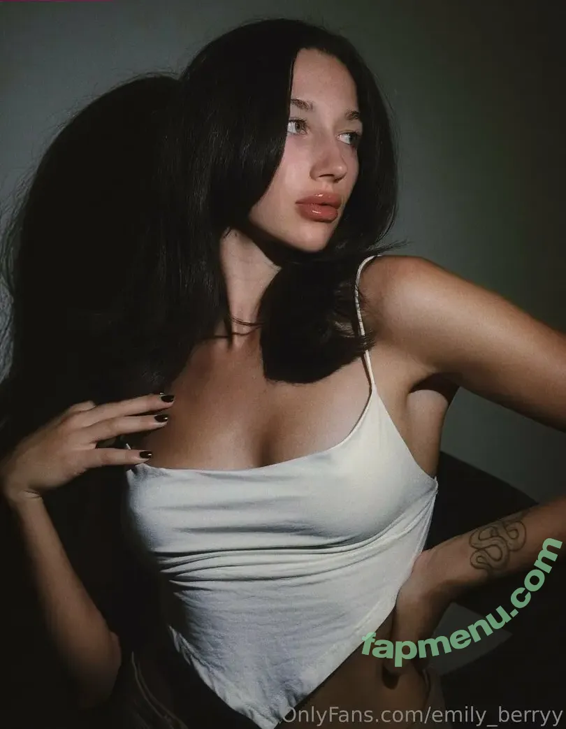 Emily Berryy nude photo #0177 (EmilyyInfinity / emily_berryy)