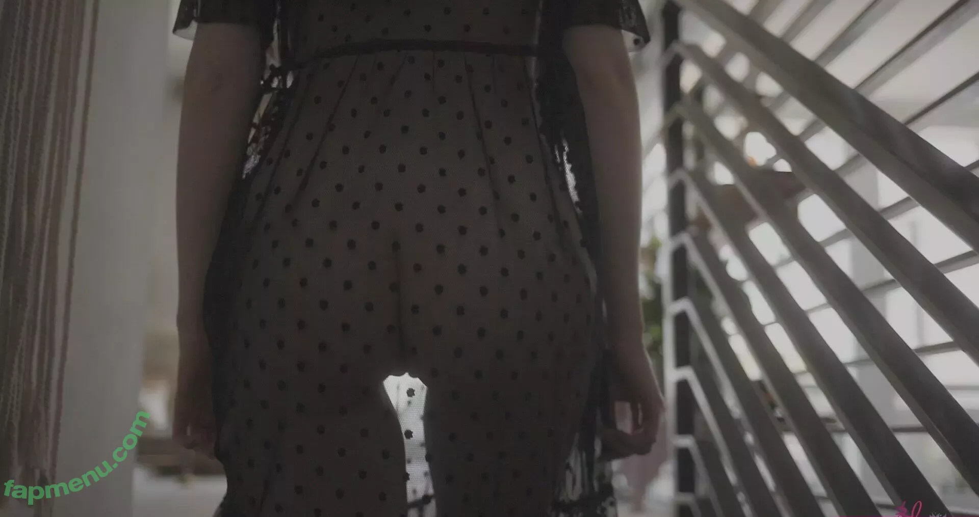 Emily Bloom nude photo #6463 (emilybloomshow / theemilybloom)