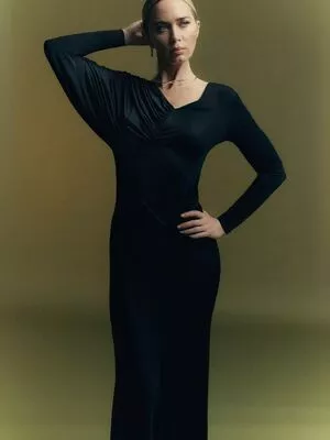 Emily Blunt / _emily_blunt_ nude photo #0014