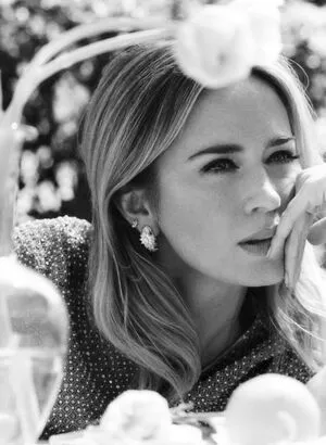 Emily Blunt / _emily_blunt_ nude photo #0070