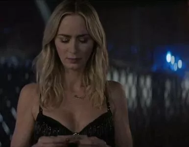 Emily Blunt / _emily_blunt_ nude photo #0143