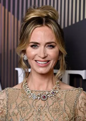Emily Blunt / _emily_blunt_ nude photo #0273