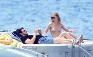 Emily Blunt / _emily_blunt_ nude photo #0852