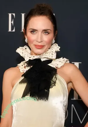 Emily Blunt / _emily_blunt_ nude photo #0878