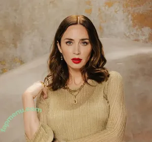 Emily Blunt / _emily_blunt_ / twogirlsoneblunt nude photo #0887