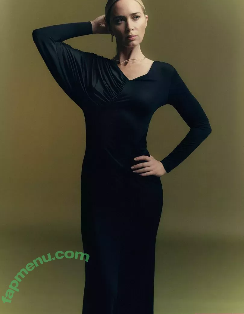 Emily Blunt nude photo #0014 (_emily_blunt_)