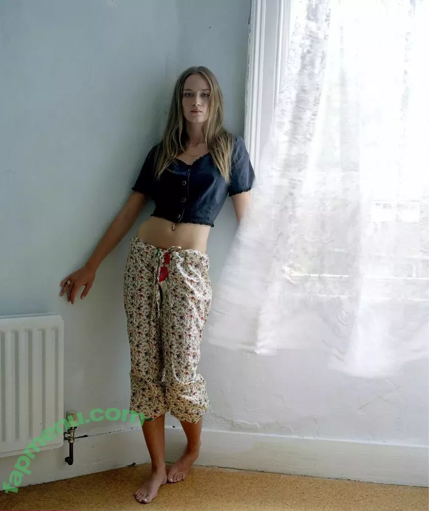 Emily Blunt nude photo #0159 (_emily_blunt_)