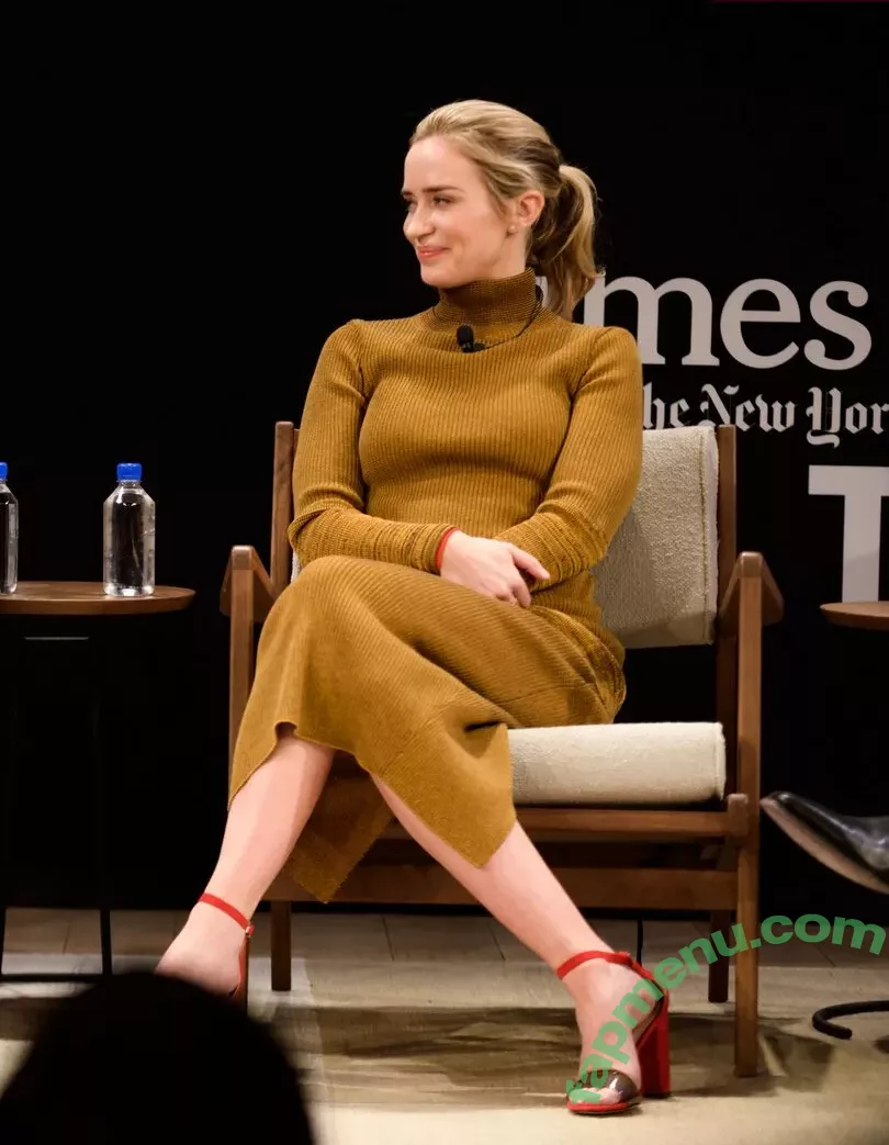 Emily Blunt nude photo #0165 (_emily_blunt_)