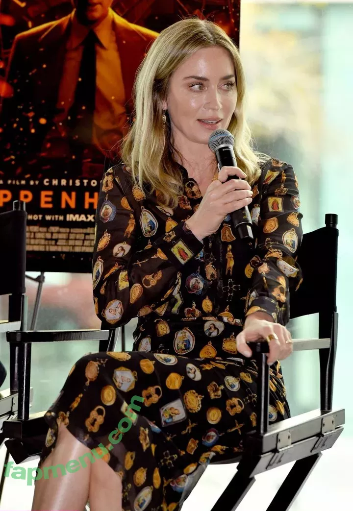 Emily Blunt nude photo #0172 (_emily_blunt_)