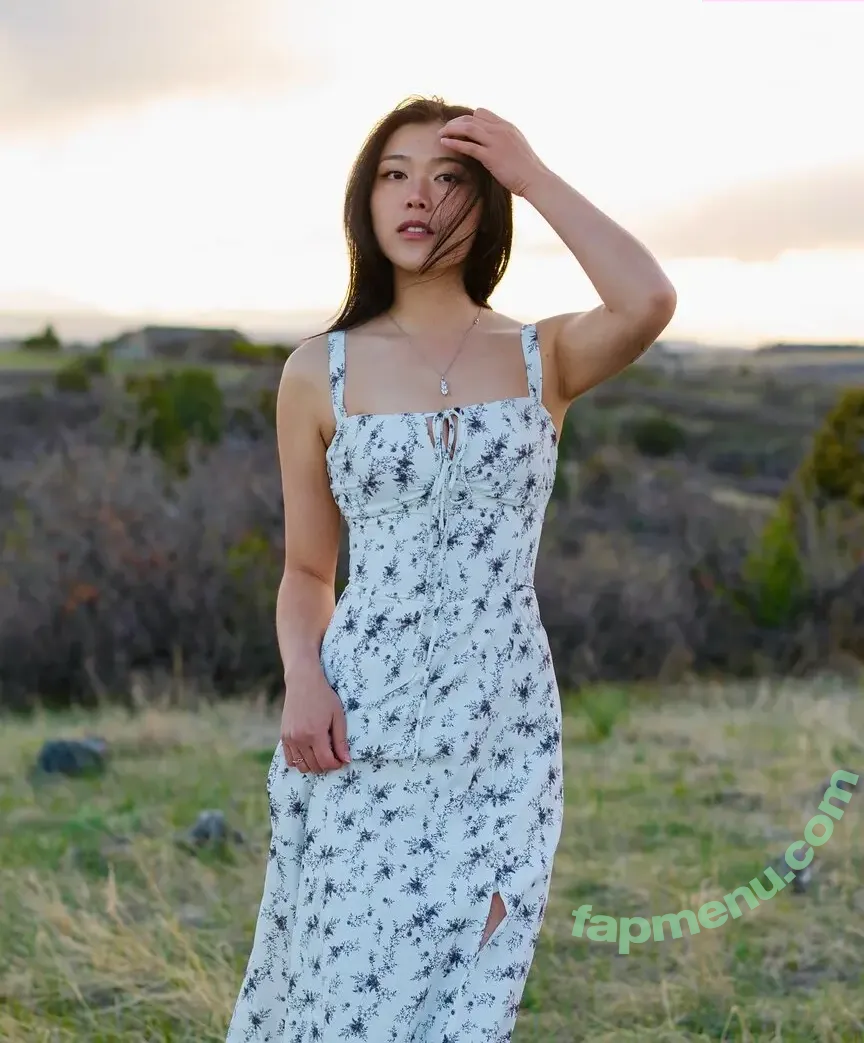 Emily Boe nude photo #0050 (UniverseofEmily)