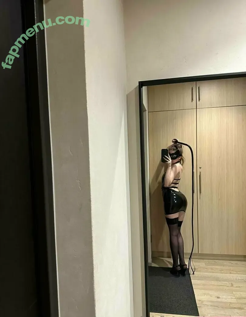 emily_boo nude photo #0003 (emilyboo_official)