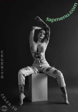 Emily Boring / embodoe nude photo #0018