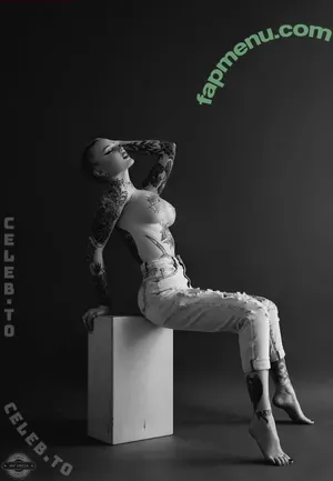 Emily Boring / embodoe nude photo #0019