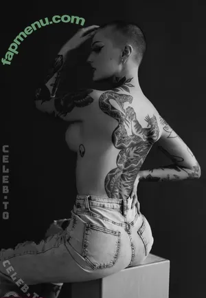 Emily Boring / embodoe nude photo #0021