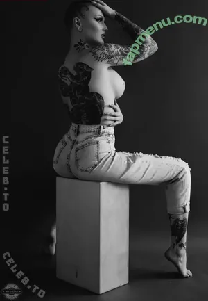 Emily Boring / embodoe nude photo #0023