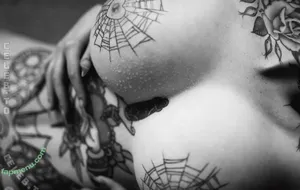 Emily Boring / embodoe nude photo #0031