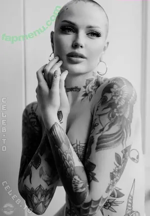 Emily Boring / embodoe nude photo #0047