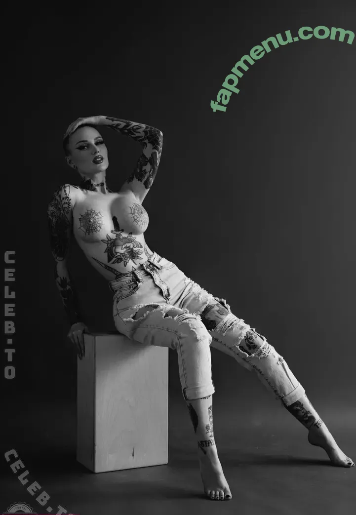 Emily Boring nude photo #0020 (embodoe)