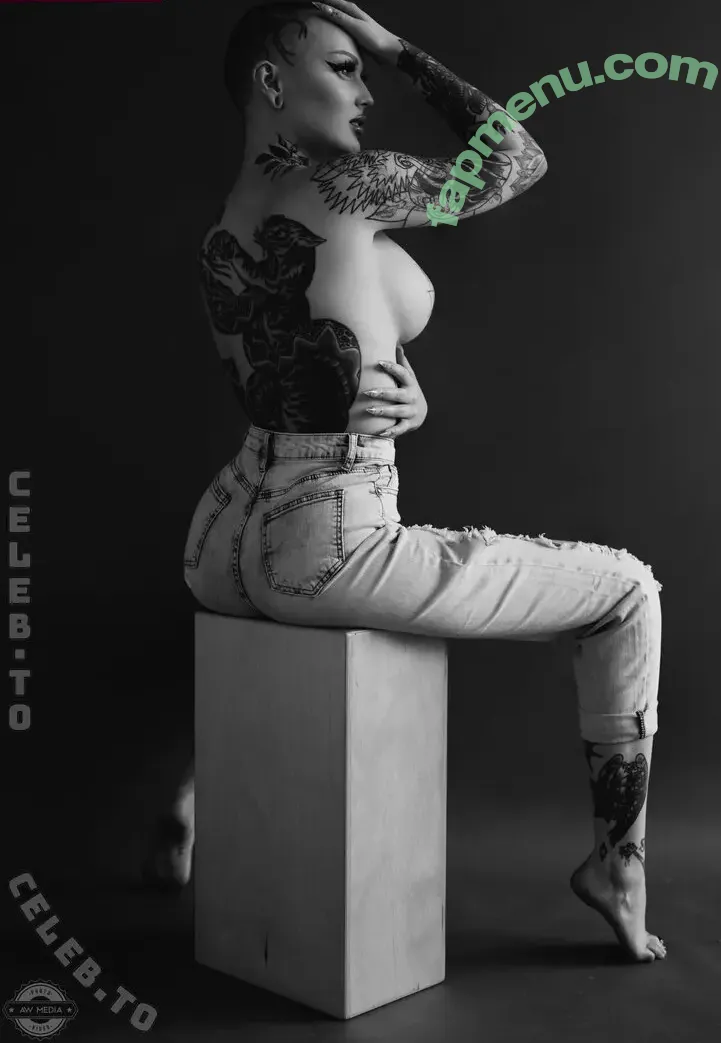 Emily Boring nude photo #0023 (embodoe)