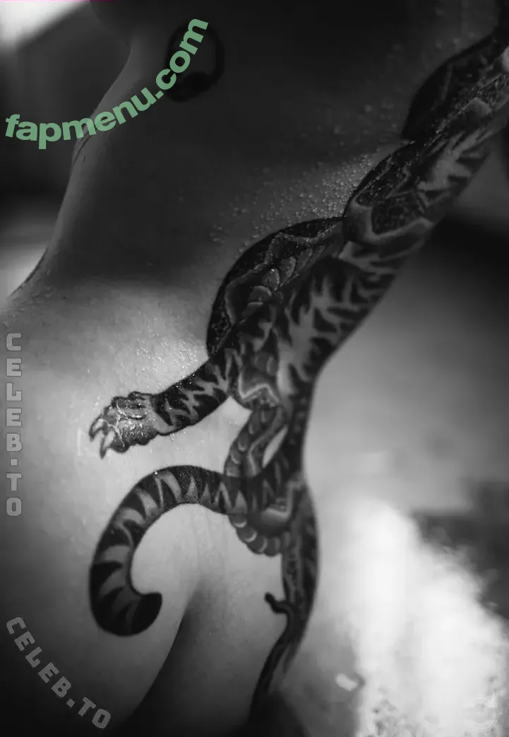 Emily Boring nude photo #0026 (embodoe)