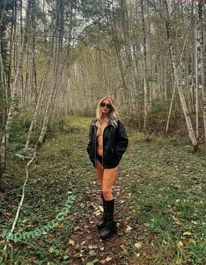 Emily Brooks / emily_brooks nude photo #0016